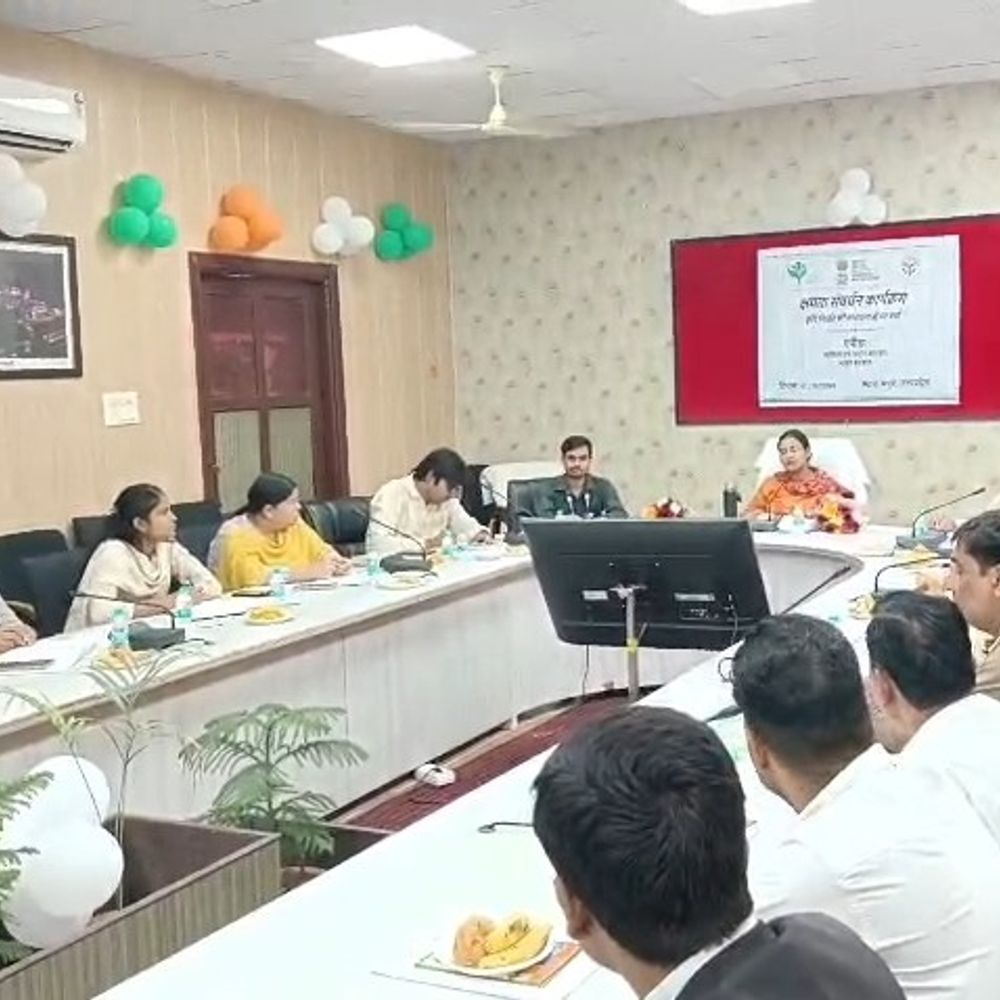 मथुरा में ब्रज के कृषि उत्पादों के निर्यात पर मंथन:कंठी माला, पोशाक को टैग मिला; पेड़े को भी जल्द अनुमति की उम्मीद