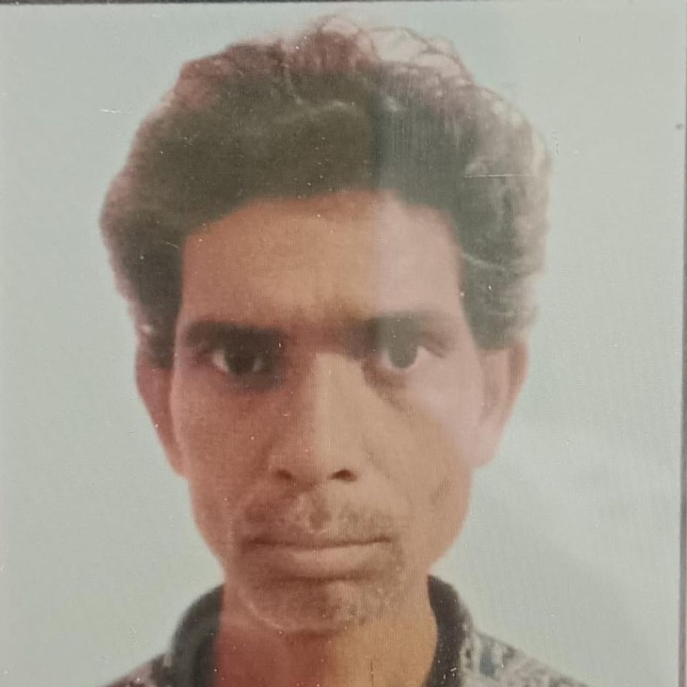 बिजली ठीक करते इलेक्ट्रिशियन की करंट से मौत:कानपुर में खंभे पर चढ़कर मरम्मत कर रहा था, 15 फीट नीचे गिरा