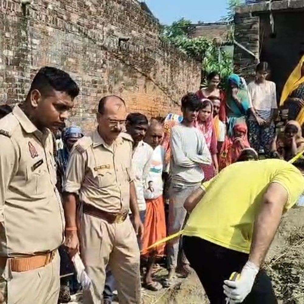 शराब पीने के दौरान चचेरे भाइयों में हुआ विवाद:लोहे की पाइप से मारकर युवक की हत्या, शव तालाब में फेंका
