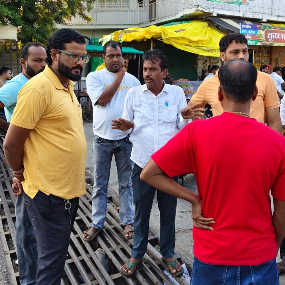 झालावाड़ में सभापति-उपसभापति ने किया औचक निरीक्षण:गढ़ पार्क, घंटाघर और बस स्टैंड सर्किल पर सफाई व्यवस्था का लिया जायजा