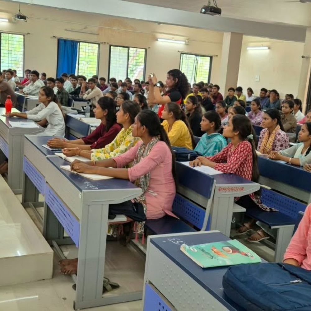 कॉलेज में एक साल में नम्रता ने सीखे कई कौशल
