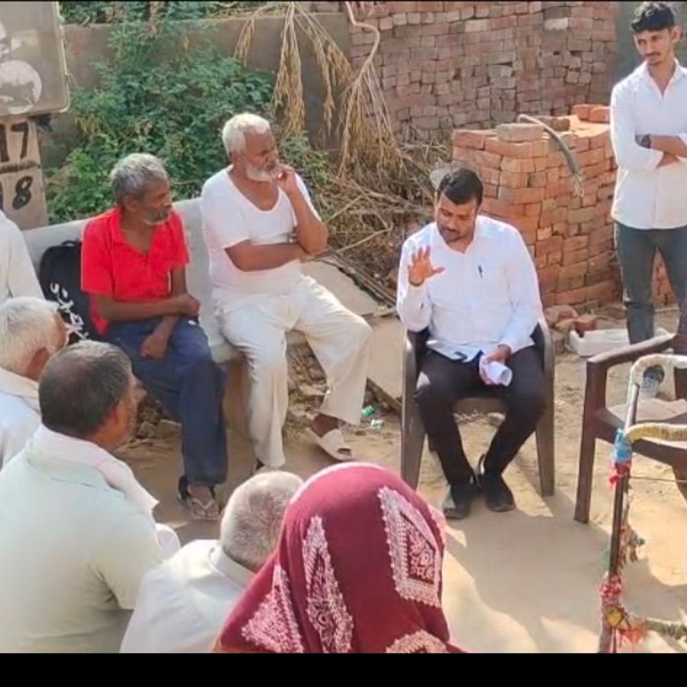 महेंद्रगढ़ में बुजुर्गों को दी कानूनी अधिकारों की जानकारी:अंतर्राष्ट्रीय वृद्धजन दिवस पर जागरूकता कैंप, स्वास्थ्य और दुर्व्यवहार जैसी चुनौतियों पर भी चर्चा