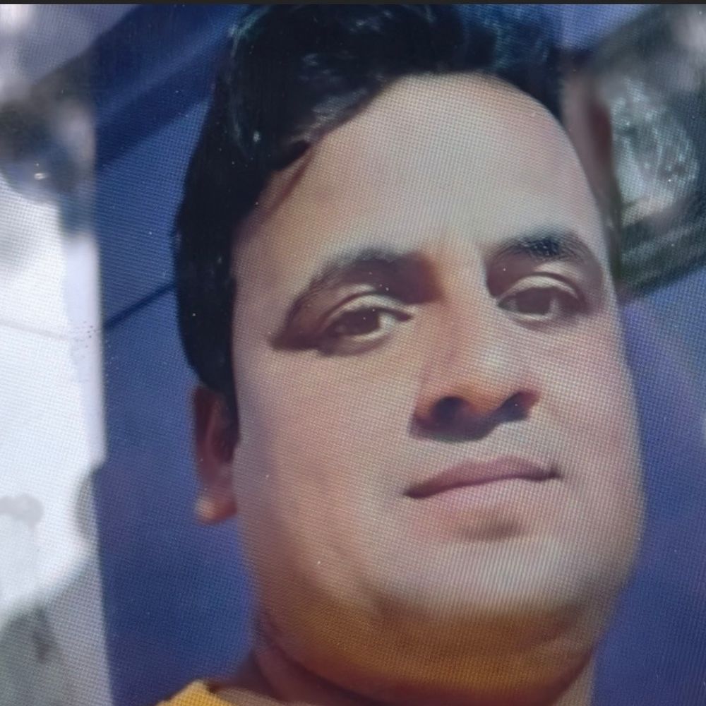 दतिया में अज्ञात वाहन ने कर्मचारी को रौंदा:नगरपालिका से ड्यूटी कर लौट रहा था घर, दोस्तों के साथ रुकने के बाद हुई मौत