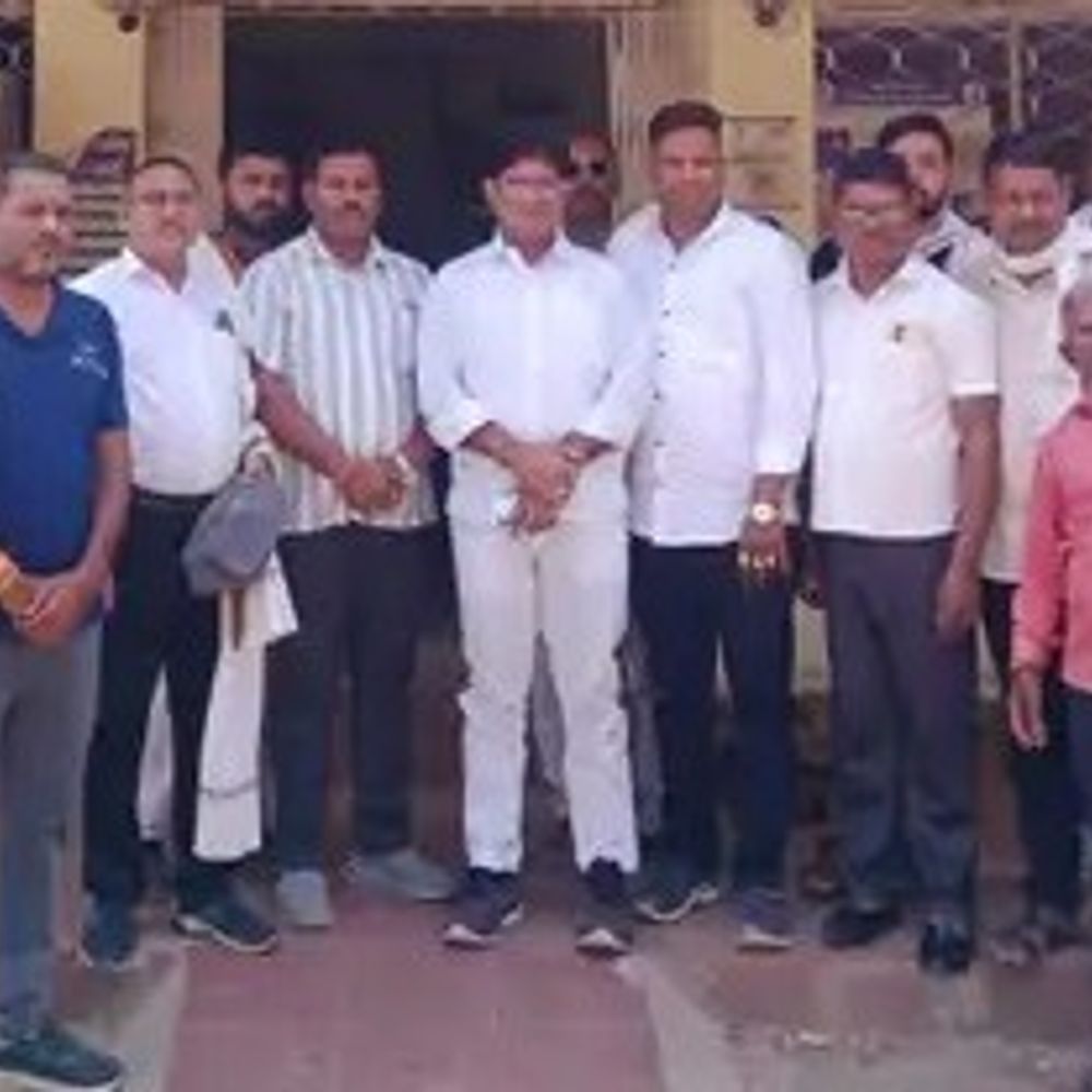 कांग्रेस जिला अध्यक्ष समेत 9 नेताओं की कोर्ट में पेशी:उतई में मासूम से दुष्कर्म के विरोध में विजय शर्मा के पुतला दहन का मामला: पुलिसकर्मी के झुलसने पर दर्ज है केस