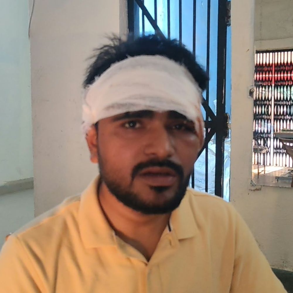 म्यूटेशन विवाद में राजस्व कर्मचारी का सिर फोड़ा:पांच पर मारपीट का आरोप, सिर और हाथ में गंभीर चोट; FIR दर्ज