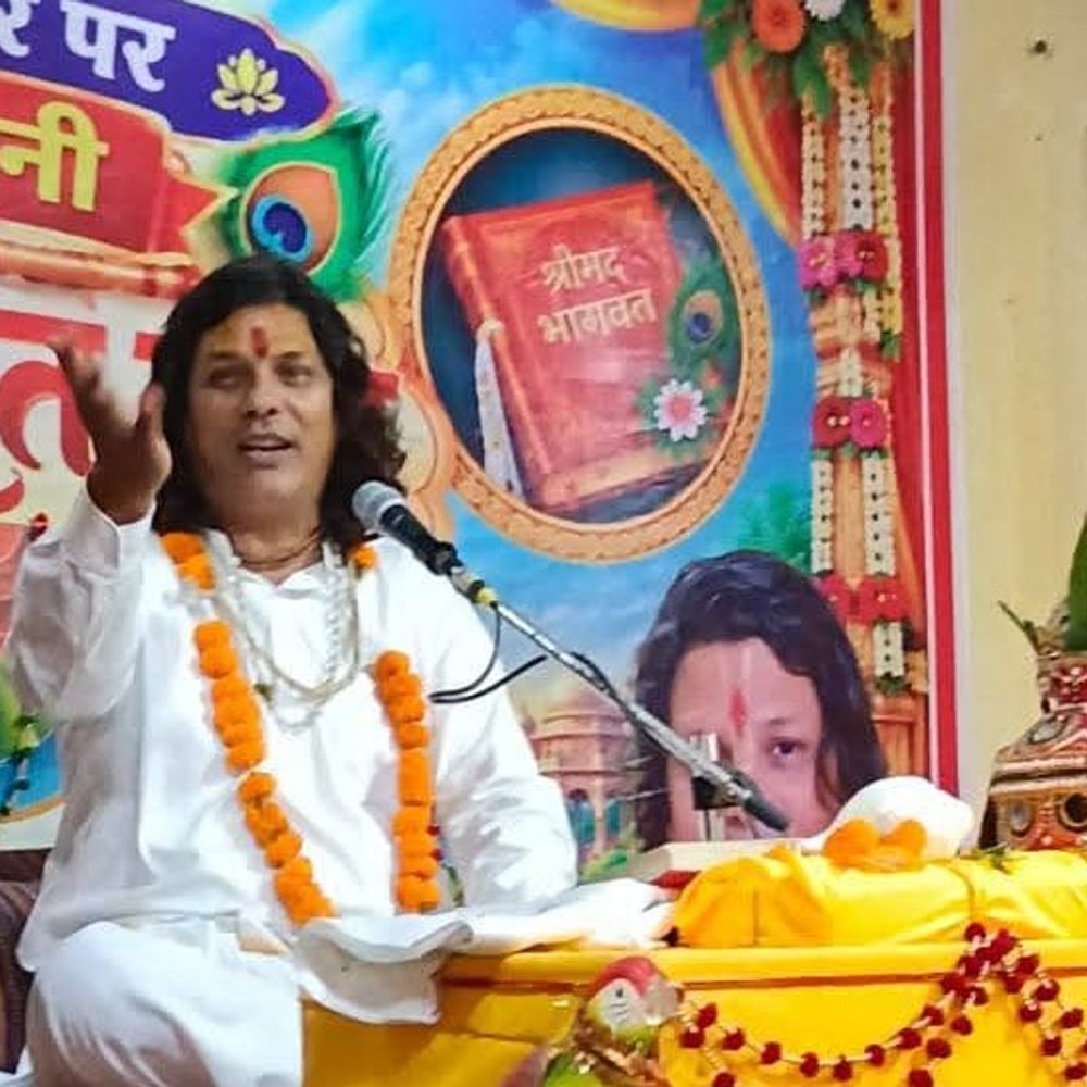 नहटौर में भागवत कथा का शुभारंभ:कलश यात्रा के साथ सात दिवसीय भागवत कथा ज्ञान यज्ञ शुरू