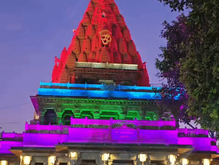 महाकाल मंदिर में पहली बार रोज मिलेगा नि:शुल्क प्रसाद:दर्शन के बाद दो निकास द्वारों पर चने, चिरौंजी और रेवड़ी के पैकेट मिलेंगे