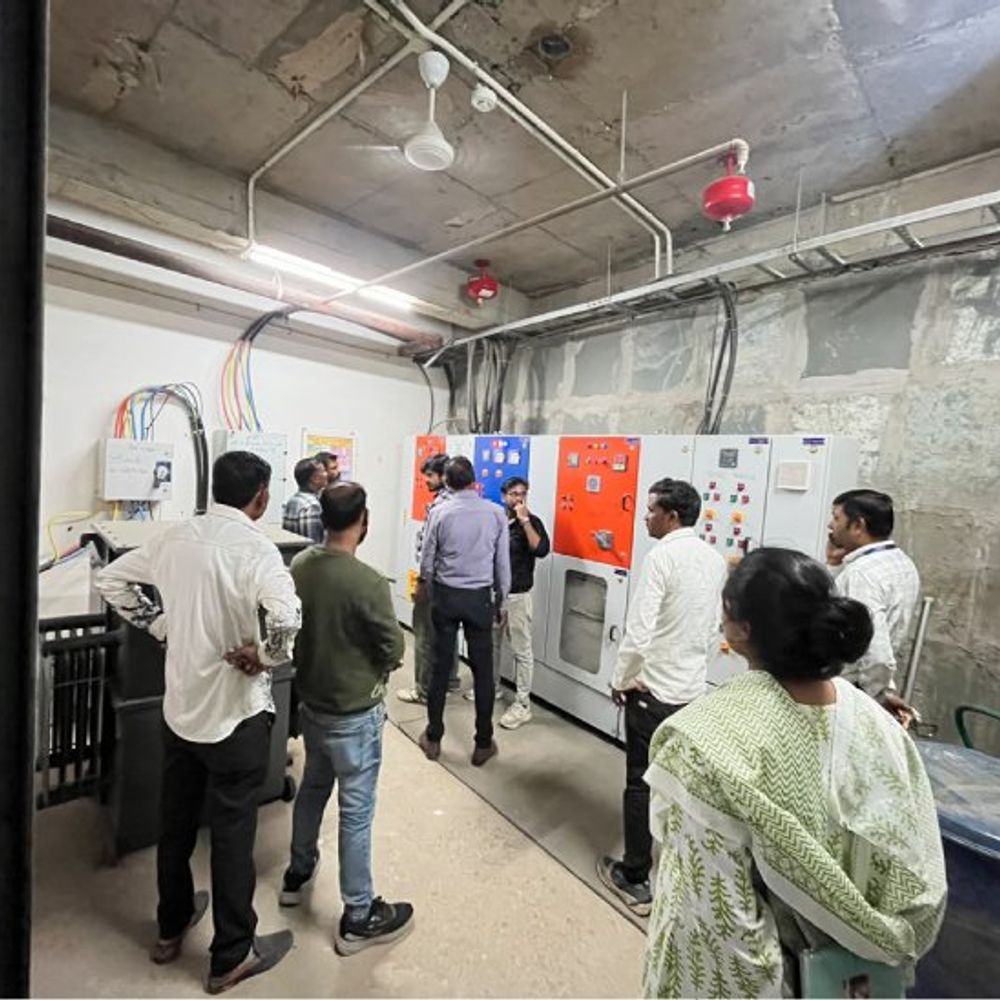 चोरी की बिजली से रोशन था विशाल मेगा मार्ट:केस दर्ज, बिजली कंपनी ने 65.76 लाख रुपए का बिल थमाया