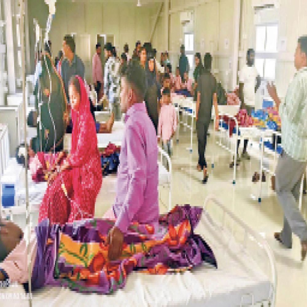 फूड पॉइजनिंग का शक:चावल-दाल और सब्जी खाते ही बिगड़ी 48 बच्चों की सेहत, जांच शुरू