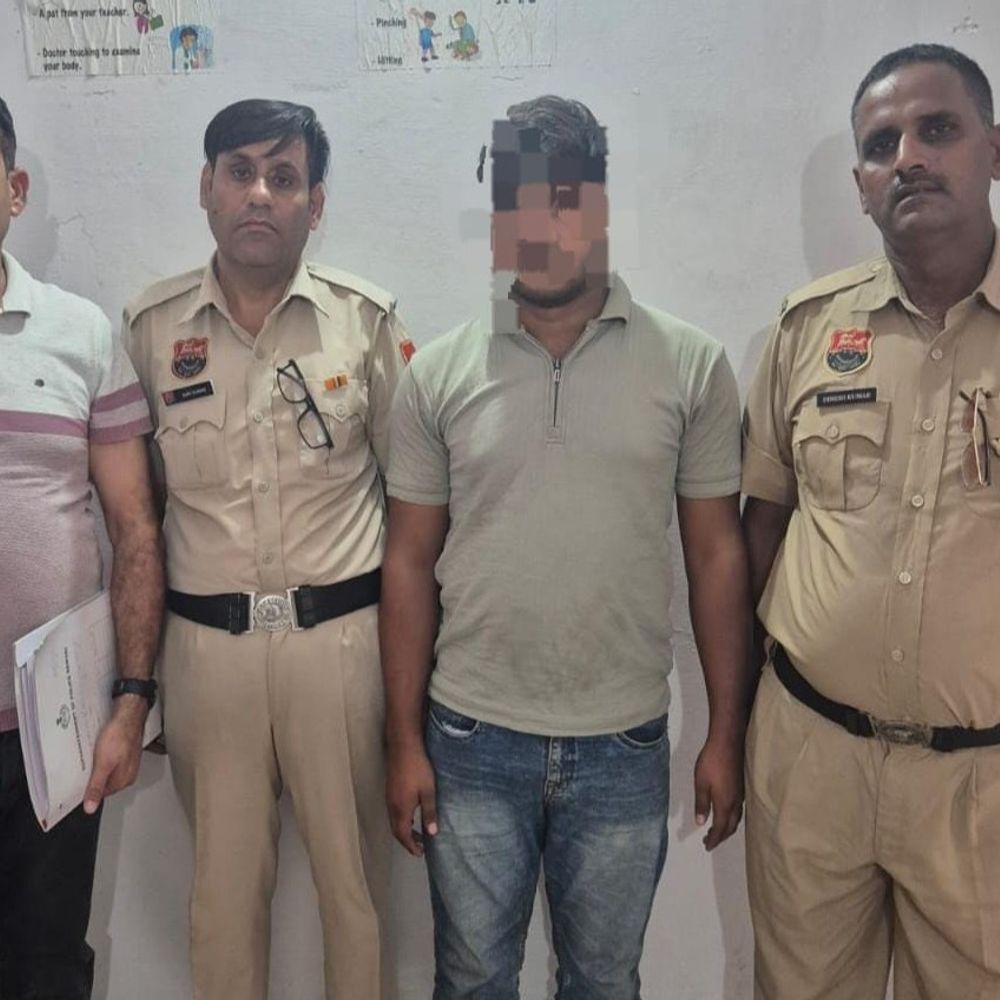 रेवाड़ी में कॉपर से भरा ट्रक गायब करने वाला गिरफ्तार:नूंह का रहने वाला, 3.86 करोड़ कीमत, ग्वालियर में खाली ट्रक मिला, 5 दिन के रिमांड पर