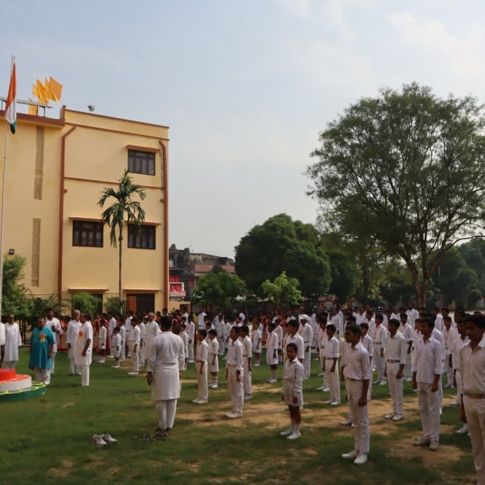 पक्कीबाग शिशु मंदिर में मनी गांधी-शास्त्री जयंती:वक्ताओं ने कहा- महापुरुषों के आदर्शों को जीवन में उतारें छात्र