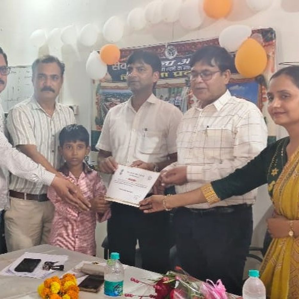 अगोता ब्लॉक में सेवा संकल्प अभियान:मेरे सपनों का भारत विषय पर कराई चित्रकला प्रतियोगिता, बच्चों को प्रमाण पत्र बांटे