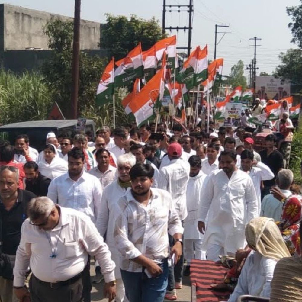 2027 से पहले पश्चिम में कांग्रेस की किसान अधिकार यात्रा:शुकतीर्थ से यात्रा को अजय राय ने दिखाई हरी झंडी, मोरना में राजेंद्र पाल गौतम ने किसानों को संबोधित किया