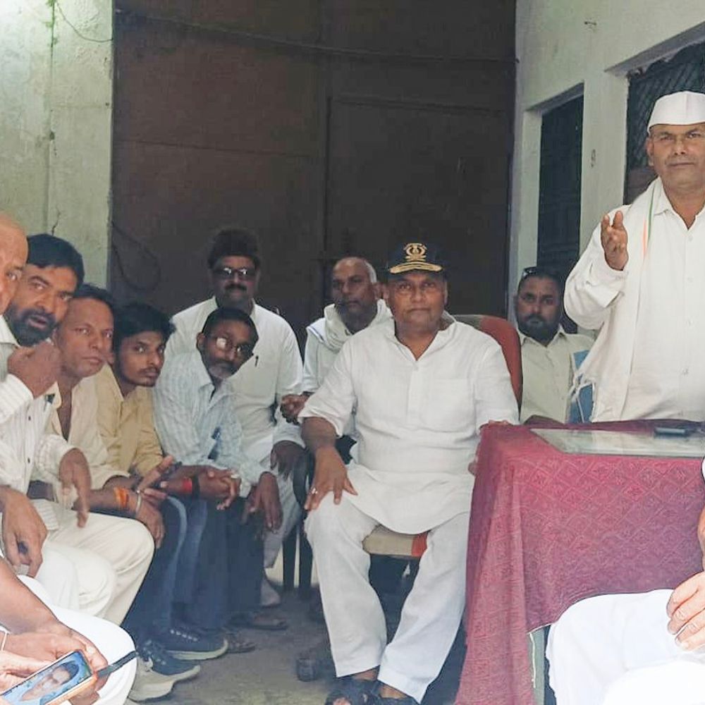 गांधी और शास्त्रीजी की जयंती मनाई:रविप्रताप सिंह बोले- सादगी, ईमानदारी और कर्तव्यनिष्ठा की मिसाल थे लाल बहादुर शास्त्री