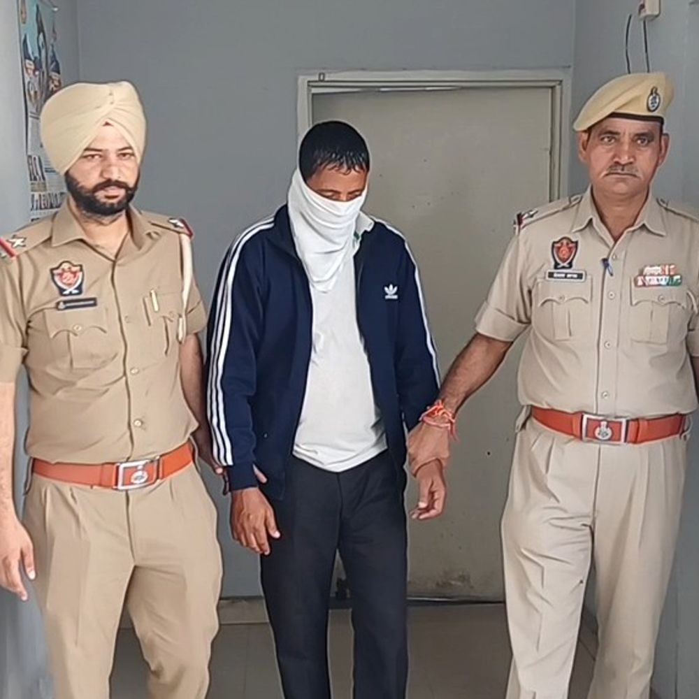 फतेहगढ़ साहिब में अस्पताल की आड़ में नशे का कारोबार:BAMS डॉक्टर गिरफ्तार, प्रतिबंधित 1120 गोलियां और 1900 कैप्सूल बरामद