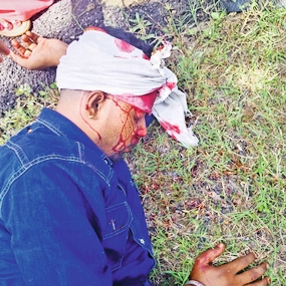 नपा कर्मचारी को अज्ञात वाहन ने मारी टक्कर, मौत 14 घंटे बाद उसी जगह दूसरे हादसे में 2 और घायल