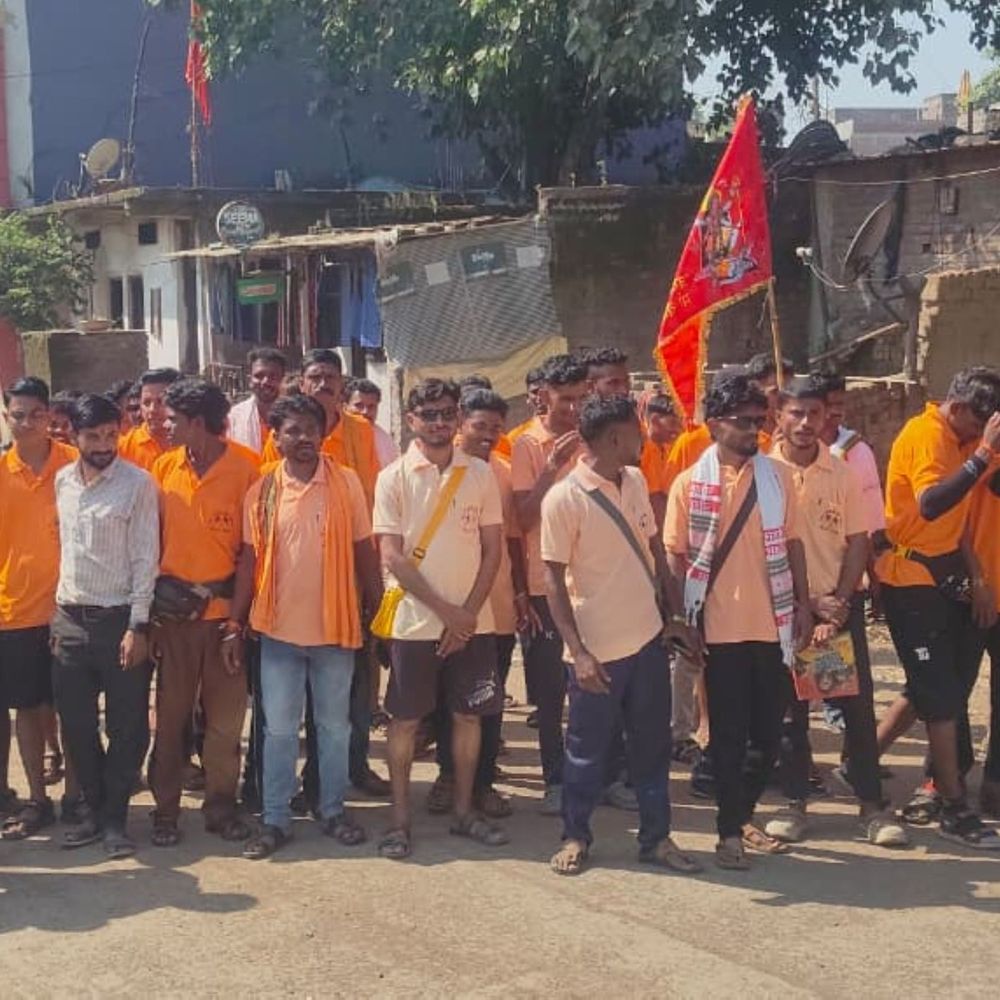 आस्था : पावागढ़ के लिए 211 यात्री पैदल रवाना