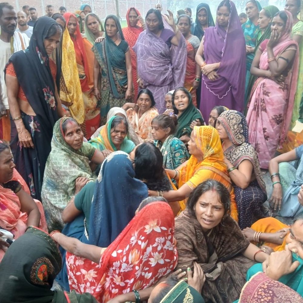 मॉर्निंग वॉक पर निकले युवक की सड़क हादसे में मौत:गाजीपुर के बिरनो फ्लाई ओवर पर अज्ञात वाहन ने मारी टक्कर, फ्लाईओवर से नीचे गिरे