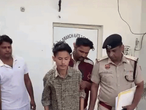 दोस्त से ₹50 हजार में खरीदा 5 किलो गांजा:दिल्ली से सप्लाई करने फरीदाबाद पहुंचा; मणिपुर का तस्कर गिरफ्तार
