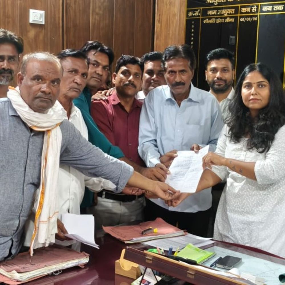 वार्ड 3 में सफाई, लाइट और कचरा संग्रहण की समस्या को लेकर ज्ञापन