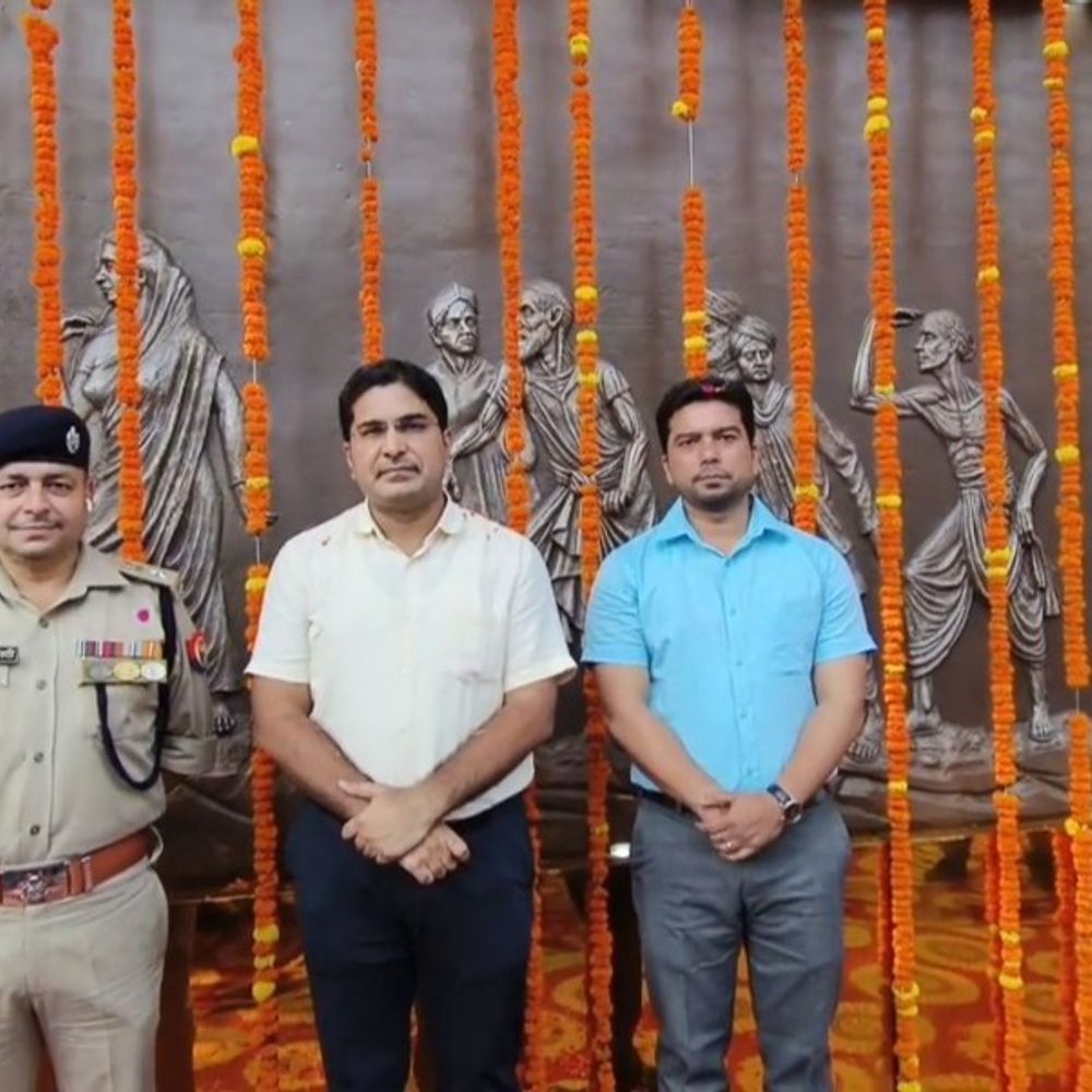 संभल में गांधीजी की दांडी यात्रा का सेल्फी पॉइंट शुरू:9.5 लाख रुपए से बना, शहर के 15 स्थानों पर बनेंगी क्लीननेस टारगेट यूनिट