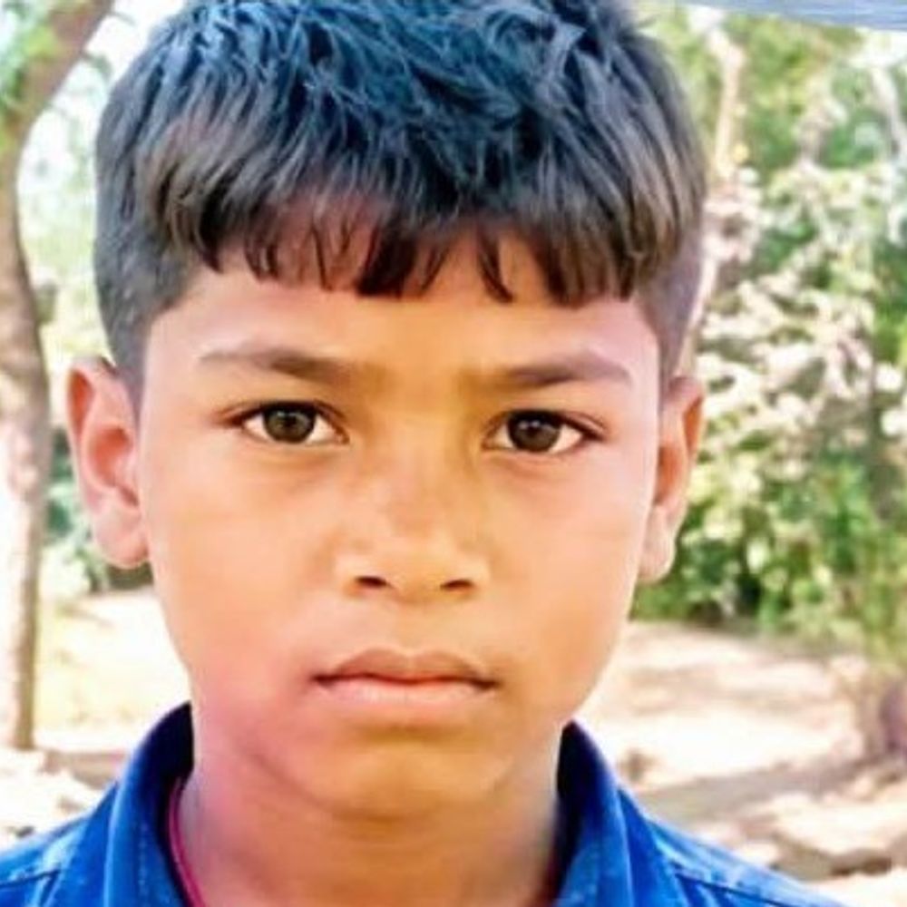 गंगा में डूबने से 2 बच्चों की मौत:बक्सर में भैंस से नदी में गिरा बच्चा, बचाने की कोशिश में बच्ची की गई जान