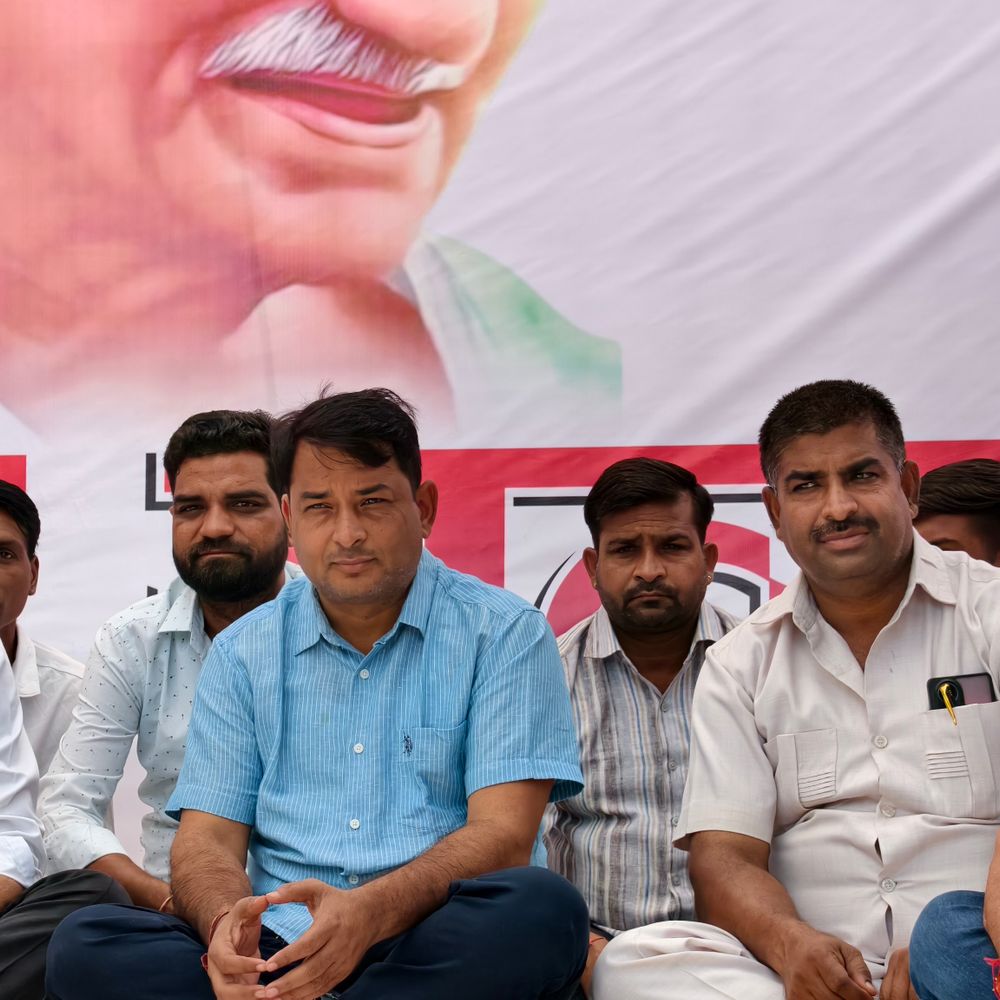 नरेश मीणा का आमरण अनशन दूसरे दिन भी जारी:किसानों की खाद मांग और थर्ड फ्रंट के उम्मीदवारों का किया ऐलान