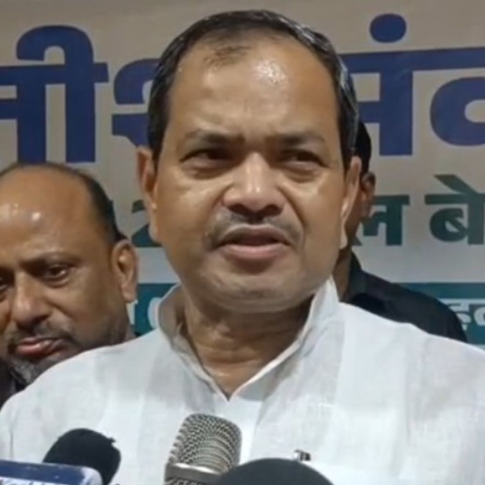 जीविका दीदियों के पति-बेटों को बताया शराबी:किशनगंज में कार्यक्रम के समय ऊर्जा मंत्री का विवादित बयान
