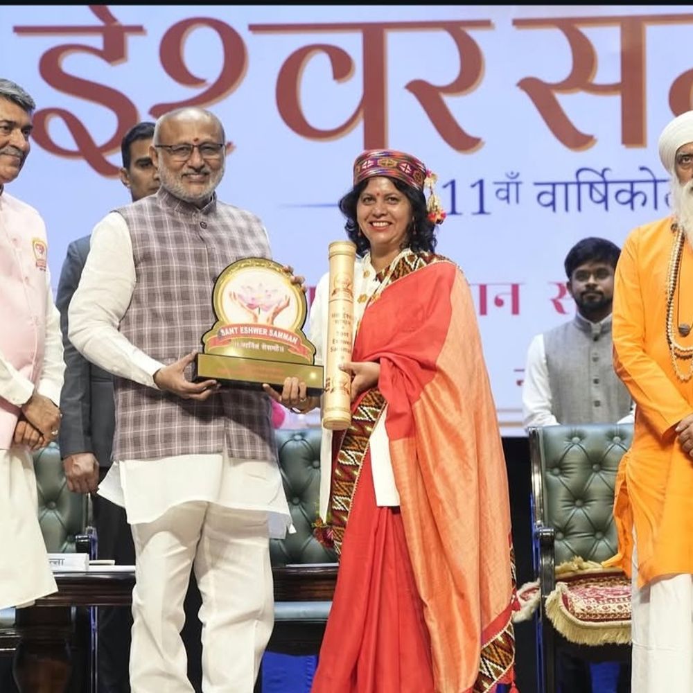 हिमाचल की डॉ. तारा देवी सेन को संत ईश्वर सम्मान:दिल्ली में उपराष्ट्रपति ने नवाजा; हिमालयी पौधों के संरक्षण में निभाई अहम भूमिका