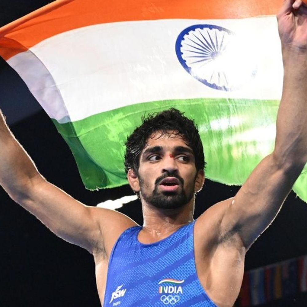 एशियन गेम्स में भारत को 20वां गोल्ड:रेसलर अमन सहरावत ने सोना जीता; मेंस क्रिकेट, गोल्फ और तीरंदाजी में भी गोल्ड आए