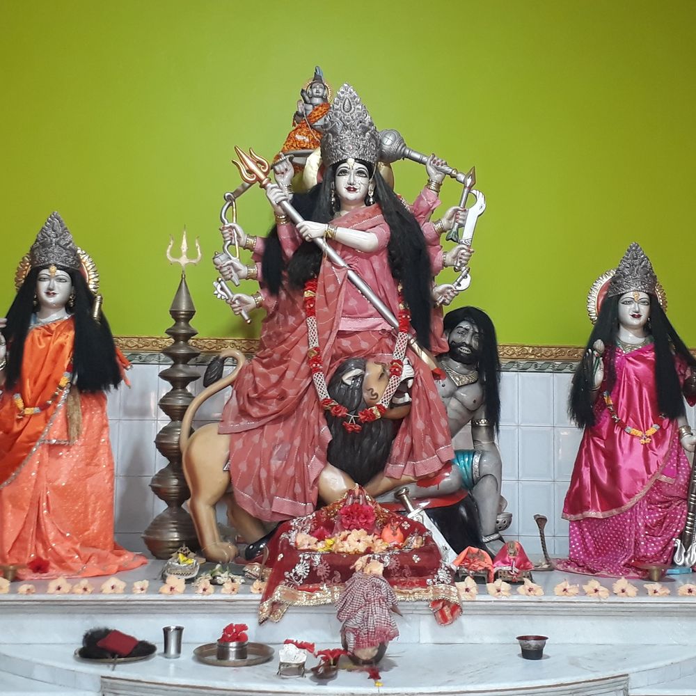 60 वर्षों से बंगला पद्धति से हो रही मां दुर्गा की पूजा, गुलाबबाग मंदिर आस्था का केंद्र