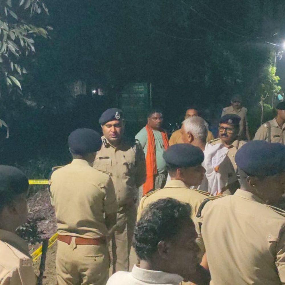बदमाशों ने वॉशिंग सेंटर संचालक को घात लगाकर गोलियों से भूना, मौके पर मौत