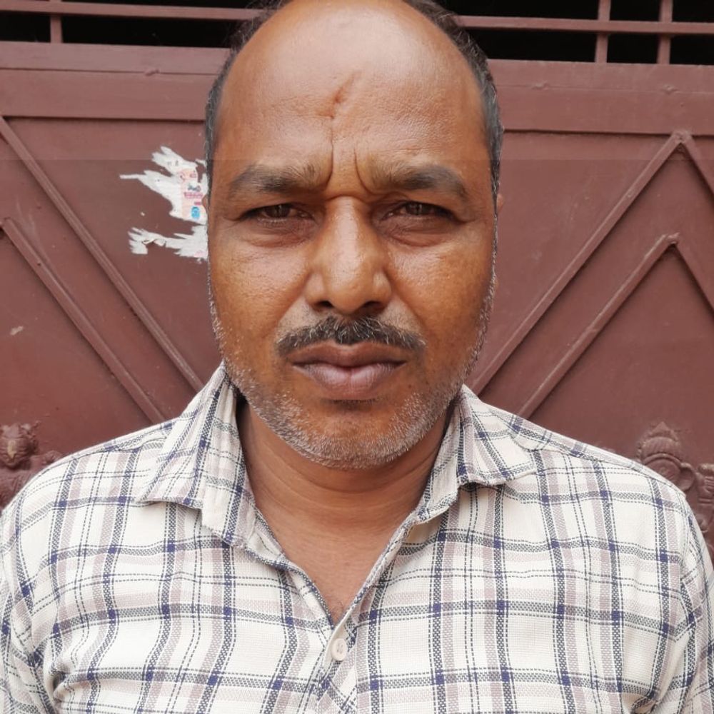 कन्नौज के बस चालक की अमेठी में संदिग्ध मौत:साथी चालक शव लेकर गांव पहुंचा, पुलिस ने पोस्टमार्टम के लिए भेजा