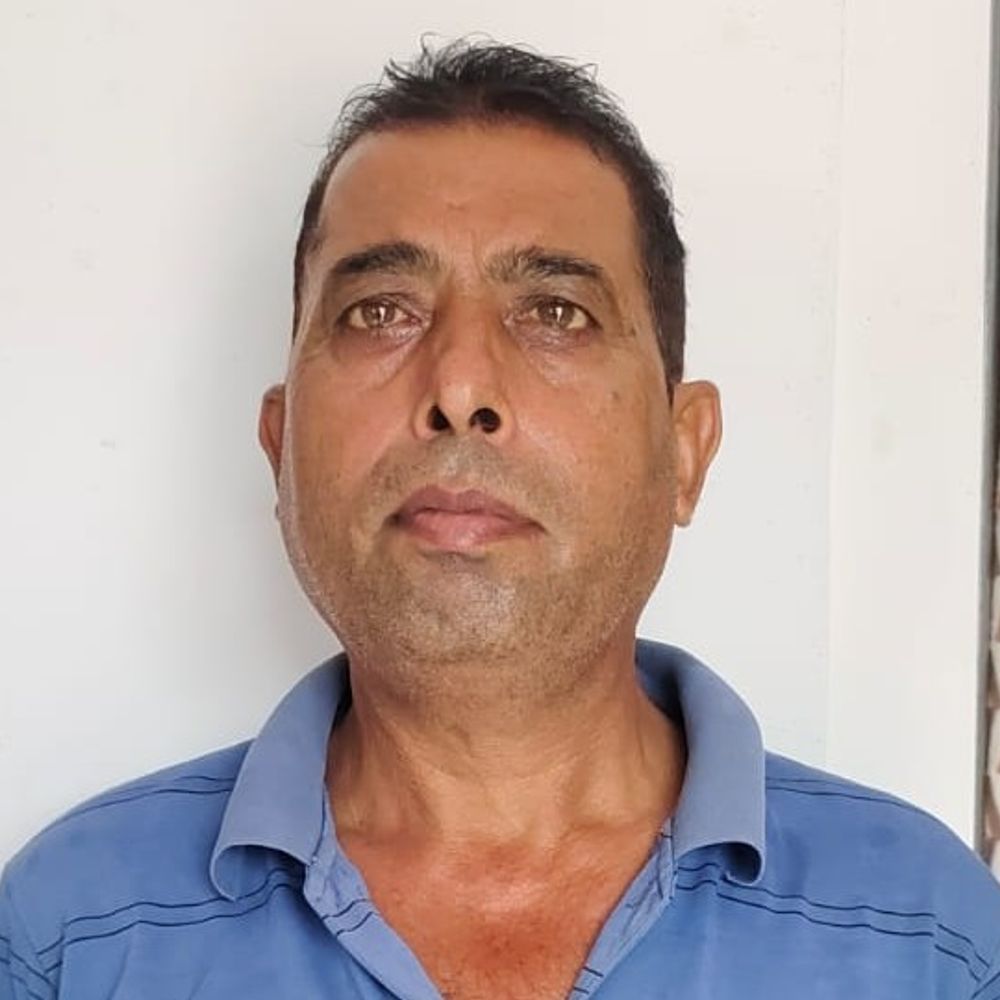 अबोहर में लावारिस पशु से टकराकर बाइक सवार की मौत:54 साल के टेलर ने मौके पर तोड़ा दम, पीछे छोड़ गए पत्नी और दो बच्चे