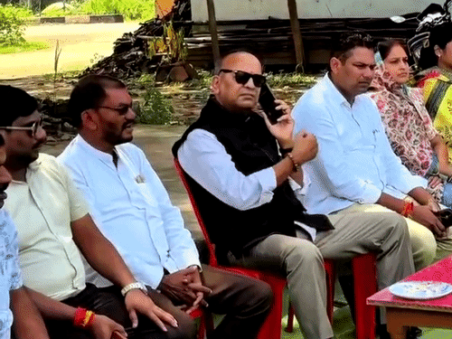 पूर्व मंत्री अफसर से बोले- 'दिखता तो गाड़ देता':फसल के पानी को लेकर फोन पर दी धमकी, कहा-वो जनता नहीं हू इज अजय चंद्राकर