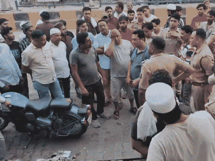निजी क्लीनिक में प्रसव के दौरान जच्चा-बच्चा की मौत:बुलंदशहर में पति ने चिकित्सक पर लापरवाही का आरोप लगाया