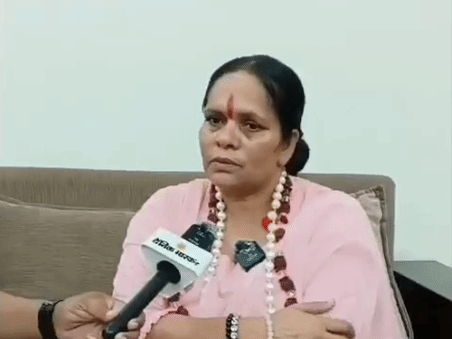 साध्वी प्राची बोलीं-राहुल इस जन्म में PM नहीं बन सकते:बरेली में कहा- चुनाव आयुक्त पर विपक्ष का हमला वोट बैंक की राजनीति