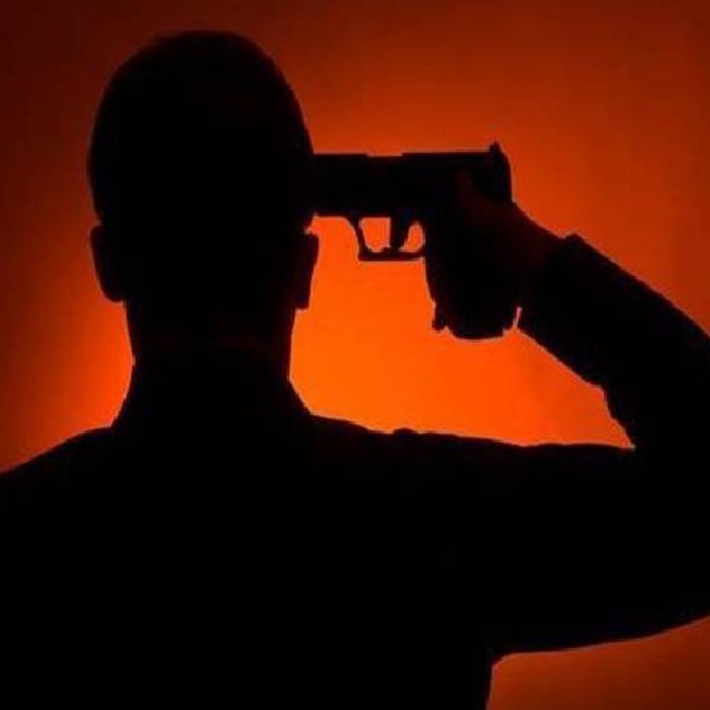 बीजापुर जिले के सेंड्रा कैम्प की घटना:75 दिन की छुट्टी से लौटकर जवान ने खुद को मारी गोली