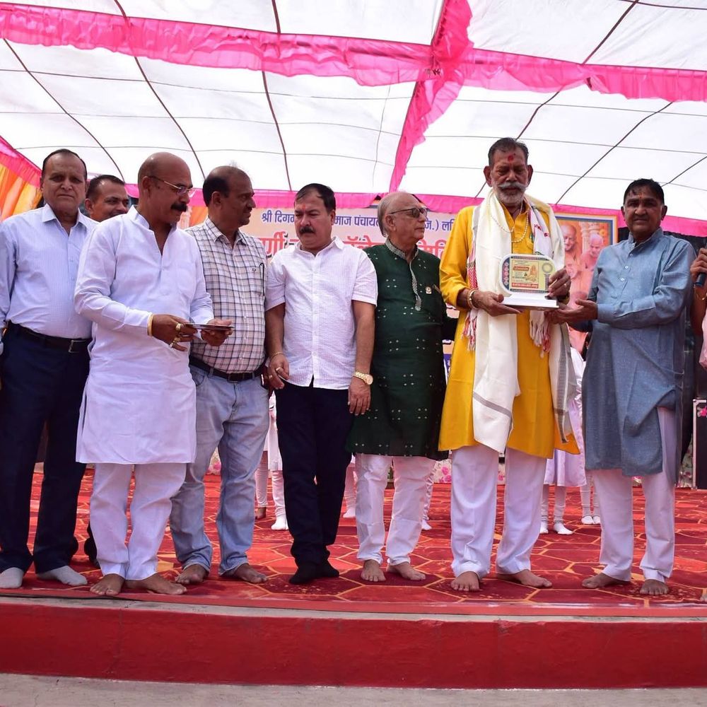 ललितपुर में श्री वर्णी जी की 152वीं जयंती मनाई गई:मनोहर लाल पंथ ने कहा- उनके त्याग और शिक्षा के योगदान को भुलाया नहीं जा सकता