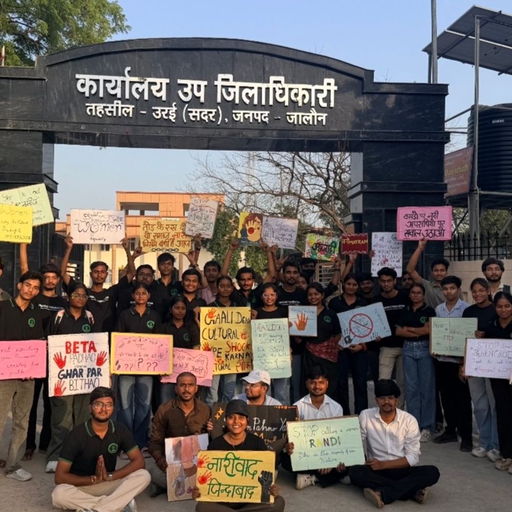 महिला सशक्तिकरण पर नुक्कड़ नाटक:वृक्षित फाउंडेशन ने किया मंचन, छेड़छाड़ व एसिड अटैक पर किया जागरूक
