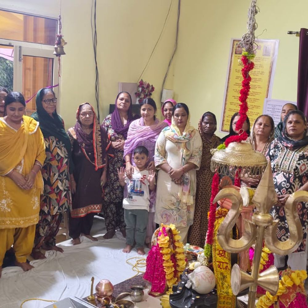 शिव शक्ति मां बगलामुखी धाम में संकीर्तन
