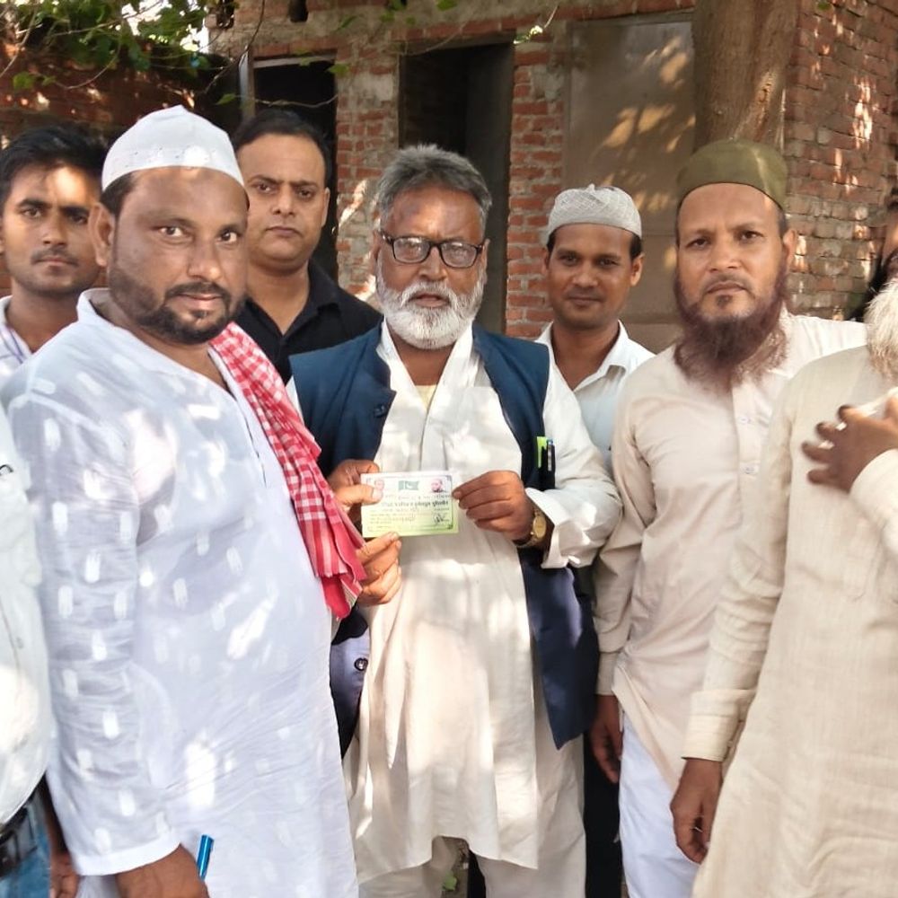 लईक अहमद मसूरी कांग्रेस छोड़ AIMIM में शामिल:मीरगंज से चुनाव लड़ने की तैयारी, ओवैसी से फोन पर बात कर ली पार्टी की सदस्यता