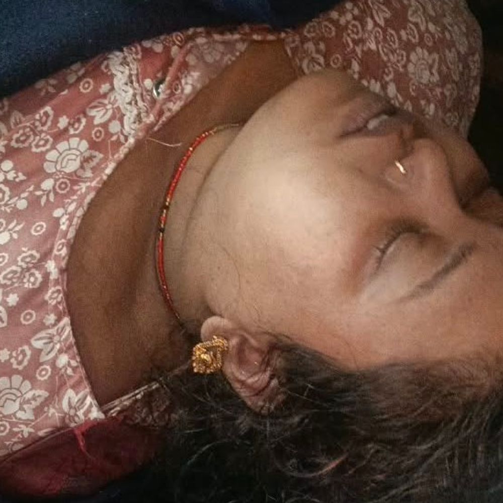 कामायनी एक्सप्रेस में महिला की तबीयत बिगड़ी:दमोह स्टेशन पर चेकअप के लिए पहुंचे डॉक्टर, तब तक हो चुकी थी मौत