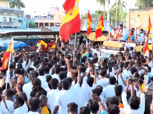 तमिलनाडु समेत 4 राज्यों में उपचुनाव के लिए प्रचार खत्म:विजय ने धारापुरम में 40km रोड शो किया; 6 अक्टूबर को वोटिंग होगी
