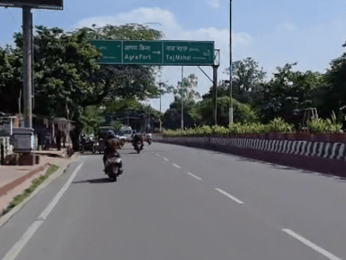 आगरा में धूप से बढ़ी गर्मी, सुबह से तेज धूप:9 से बादल छाने के आसार, मानसून में सामान्य से 3.1 मिमी कम बारिश