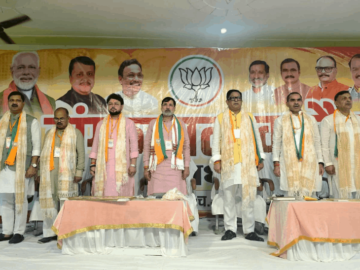 क्षेत्रीय अध्यक्ष ने 8 जिलाध्यक्षों के साथ चुनावी मंथन किया:मतदाता सूची का अध्ययन कर संभावित मतदाताओं की सूची बनाएंगे