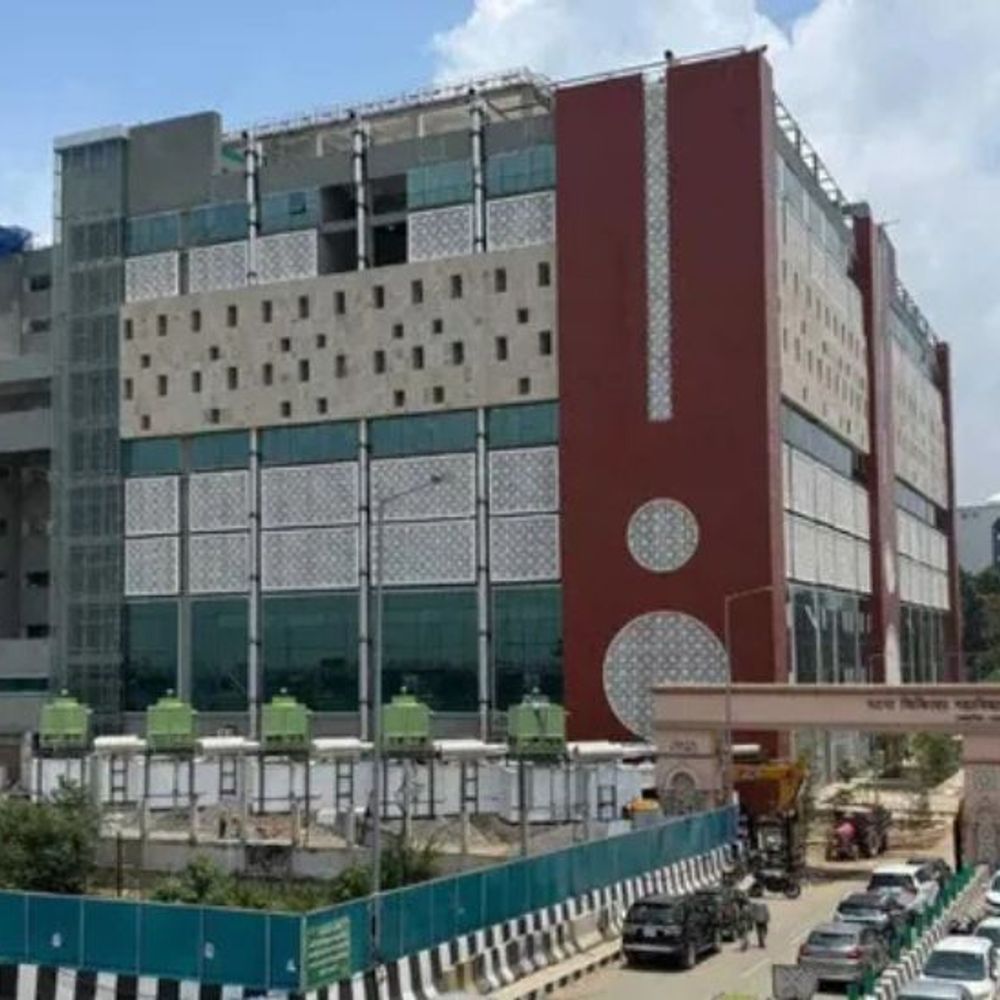 पीएमसीएच को छोड़ बाकी अस्पतालों में एंटी रेबीज नहीं:टीके के लिए भटक रहे मरीज, मजबूरी में बाहर से खरीदना पड़ रहा