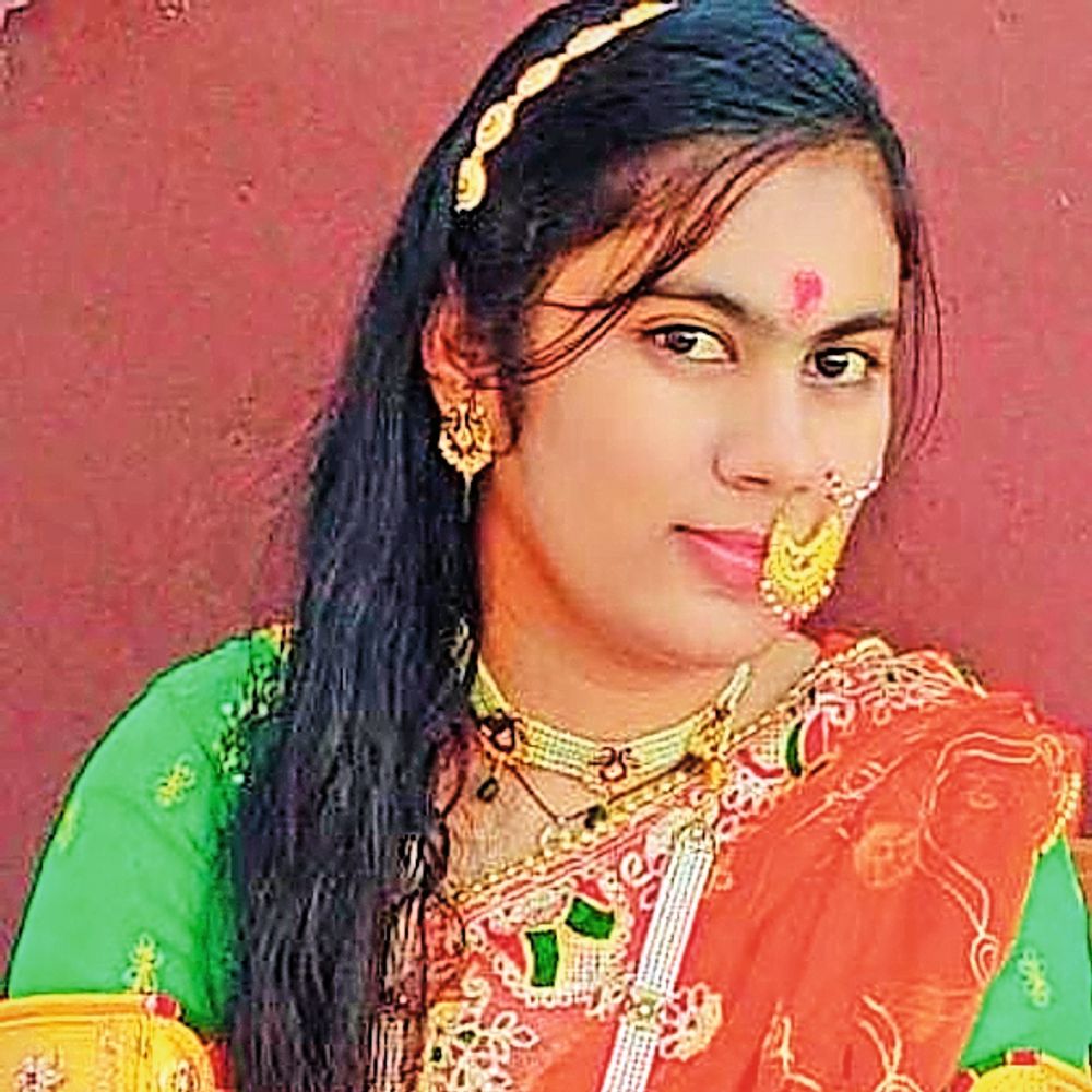 अनिशा को मिला लोक कला व संस्कृति  सम्मान