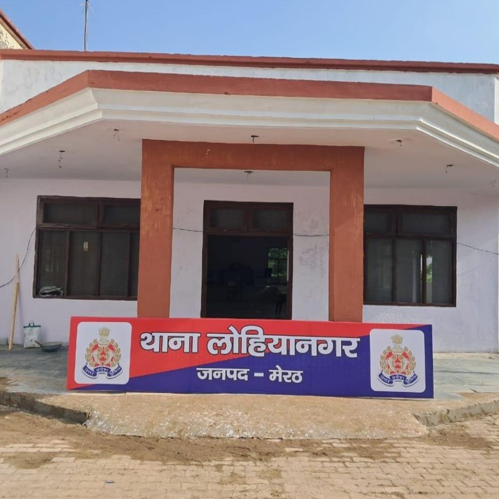 मेरठ में डेयरी संचालक के घर से 5 लाख चोरी:बेटी की शादी के लिए जमा किए थे रुपए; बाजार गया था परिवार, पीछे से वारदात