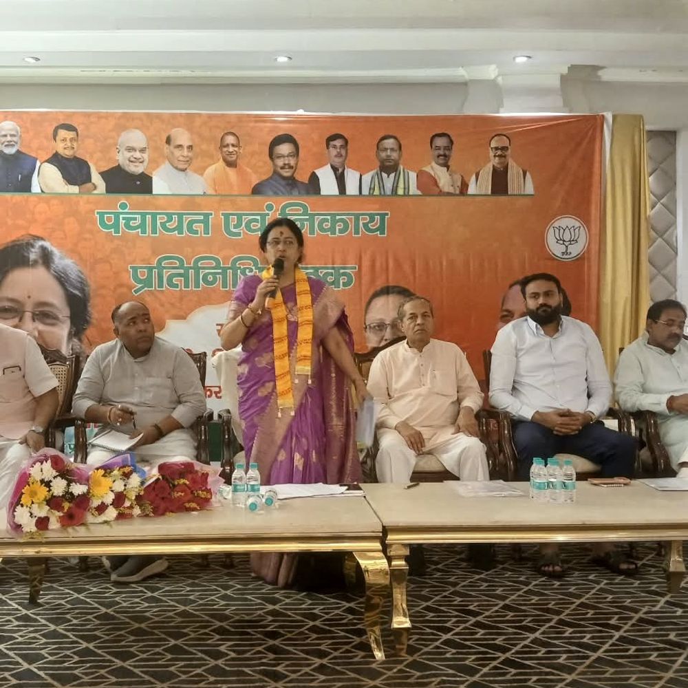 मेरठ में भाजपा यूपी सहप्रभारी मेधा कुलकर्णी ने ली बैठकें:जिला पदाधिकारियों, प्रतिनिधियों के साथ चुनावी रणनीति पर किया संवाद